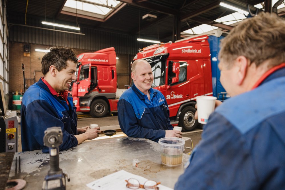 Hecht team in de werkplaats van St vd Brink